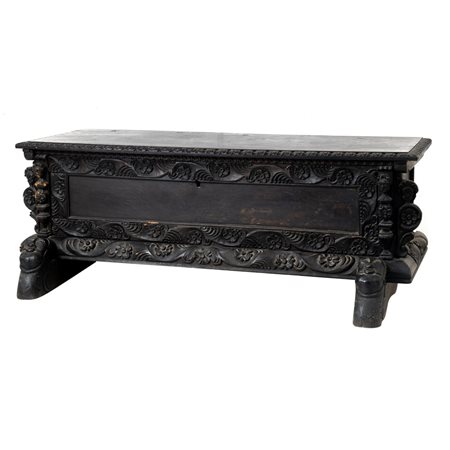 MANIFATTURA SICILIANA DEL XVII SECOLO, Cassapanca