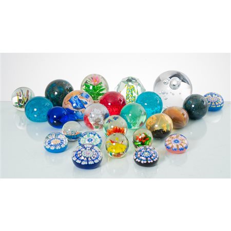 VENTICINQUE FERMACARTE in vetro