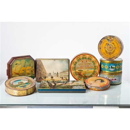 MANIFATTURA ITALIANA DEL XX SECOLO, Nove scatole in latta