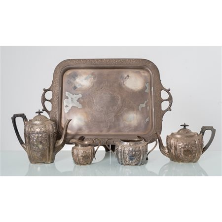 MANIFATTURA INGLESE DEL XIX SECOLO, Servizio cinque pezzi