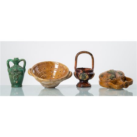 MANIFATTURA COLLESANO XIX-XX SECOLO, 4 oggetti in ceramica