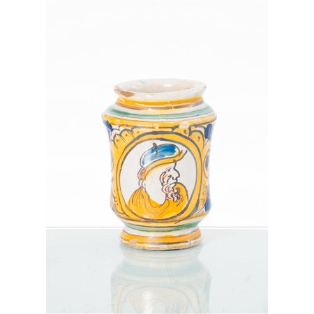 MANIFATTURA DI CALTAGIRONE DEL XVIII SECOLO, Piccolo rocchetto