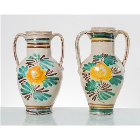 MANIFATTURA DI CALTAGIRONE DEL XIX SECOLO, Due anfore