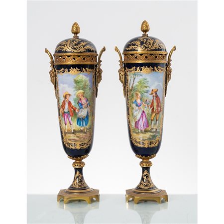 MANIFATTURA FRANCESE DEL XX SECOLO, Coppia di potiche