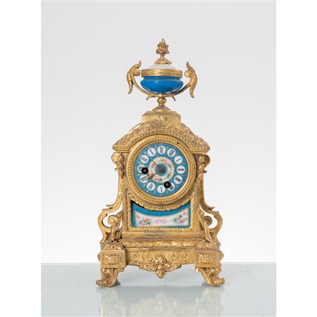 MANIFATTURA FRANCESE FINE DEL XIX SECOLO, Orologio da tavolo