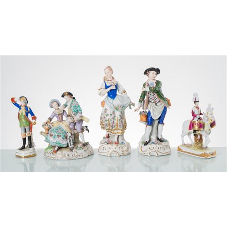 MEISSEN E CAPODIMONTE, Cinque sculture