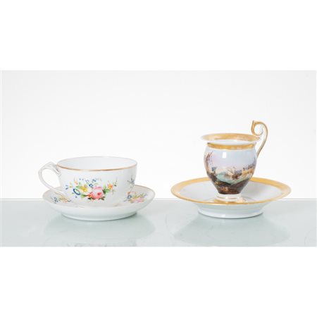 MANIFATTURA FRANCESE DEL XIX SECOLO, Due tazze
