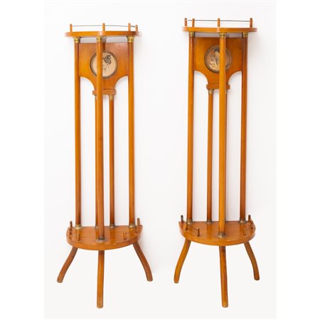 MANIFATTURA SICILIANA DEI PRIMI DEL '900, Coppia di cantoni