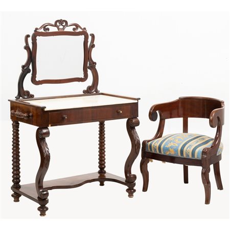 MANIFATTURA ITALIANA DEL XIX SECOLO, Toletta e poltrona