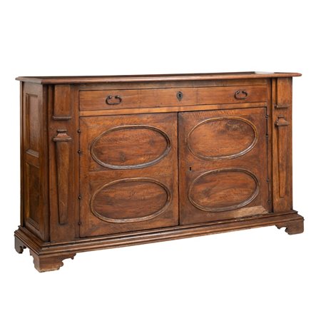 MANIFATTURA ITALIANA DEL XVIII SECOLO, Grande credenza