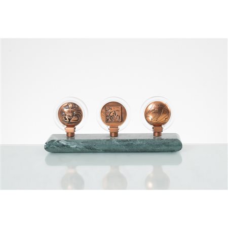 RENZI, Le quattro stagioni, Tre medaglioni in bronzo