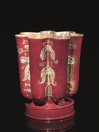 Pietro MelandriFaenza 1885-1976VASO anni '50maiolica lustrata a fondo rosso,...