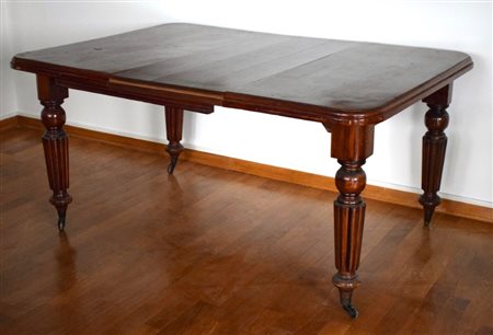Tavolo da pranzo in mogano Inghilterra, Fine XIX secolo - Inizio XX secolo...
