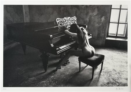 Alex Manchev PIANO GIRL, 2021 stampa tipografica su carta Fabriano-Ref...