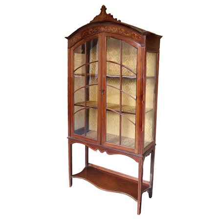 Vetrina in legno di mogano con intarsi di legno chiaro, 19° secolo