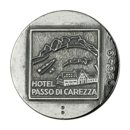  
P Hotel Passo Di Carezza 46 x 41 mm 
 
