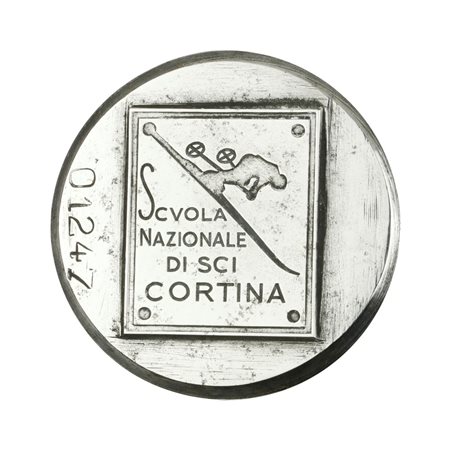  
P Scuola Nazionale Di Sci Cortina 41 x 42 mm 
 