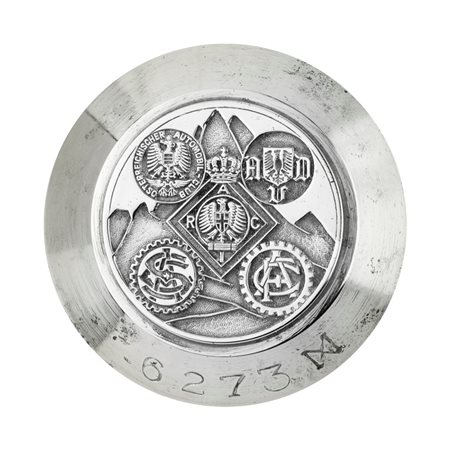  
P R A C I (Reale Automobile Club Italia) + Altre Scritte. 37 x 38 mm 
 