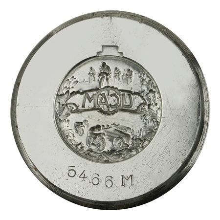  
N Ucam. 59 x 41 mm 
 
