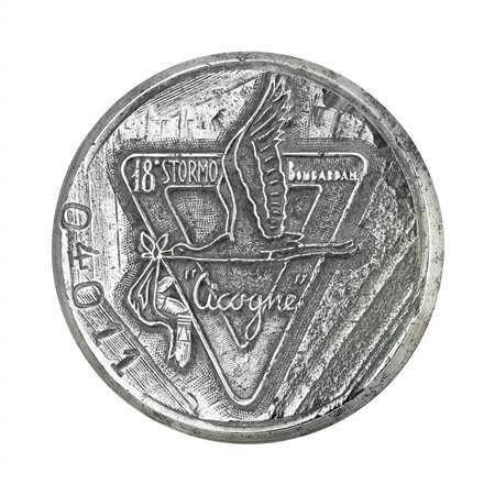  
P 18° Stormo Bombardamento "Cicogne" 40 x 39 mm 
 