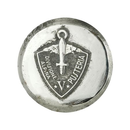  
P V Divisione Alpina Pusteria 37 x 40 mm 
 