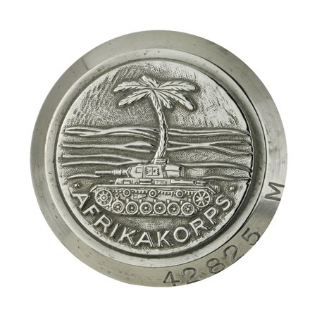  
P Afrika Korps 44 x 40 mm 
 