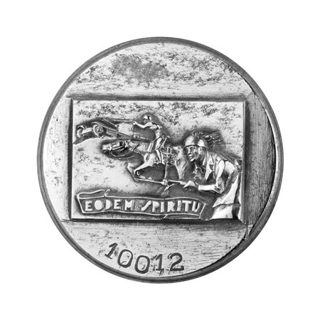  
P Eodem Spiritu 46 x 40 mm 
 