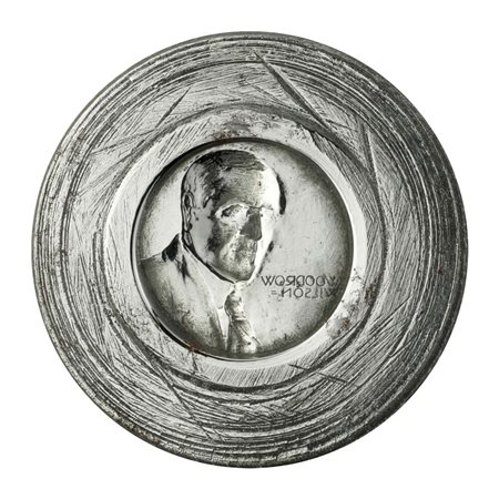  
N Woodrow Wilson 41 x 28 mm 
 