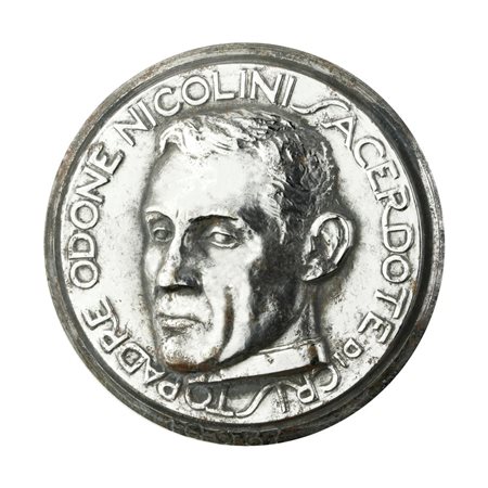  
P Padre Oidone Nicolini Sacerdote Di Cristo 55 x 48 mm 
 