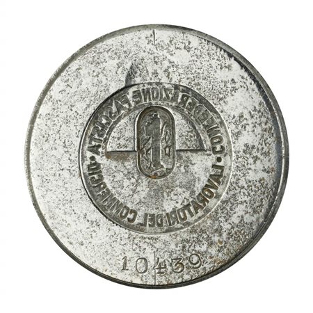  
N Confederazione Fascista Lavoratori Del Commercio 57 x 44 mm 
 