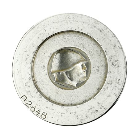  
N Profilo Del Duce Con Elmetto 48 x 44 mm 
 