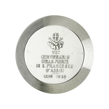 
P VII Centenario Della Morte Di S. Francesco D'Assisi 1226- 1926 35 x 34 mm 
 