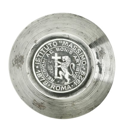  
P Istituto "Massimo" 1879 Roma 1929 Religioni Ac Bonis Artibus 31 x 29 mm 
 