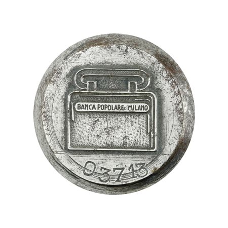  
P Banca Popolare Di Milano 37 x 41 mm 
 