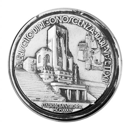  
P Plebiscito Di Riconoscenza Bari VI Sett XII Stadio Della Vittoria MCMXXXIV F.Lli Senesi 68 x 38 mm 
 