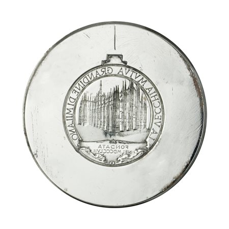  
N La Vecchia Mutua Grandine Di Milano Fondata Nel MDCCClVII 52 x 39 mm 
 