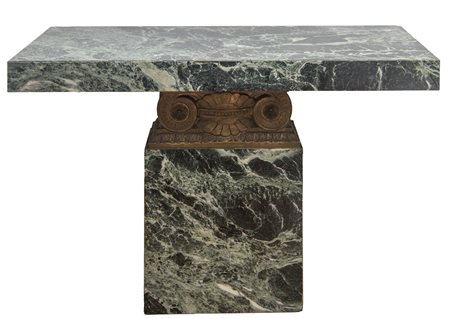  
Consolle Inizi del XX secolo
marmo 140 x 50 x 90 cm