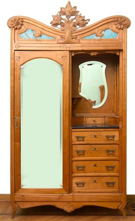  
Officine Pietro Savio - Armadio anni '30 del XX secolo
legno, bronzo e pasta vitrea 240 x 130 x 53 cm