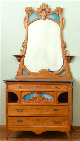  
Officine Pietro Savio - Cassettiera e Specchiera anni '30 el XX secolo
legno, marmo e pasta vitrea 