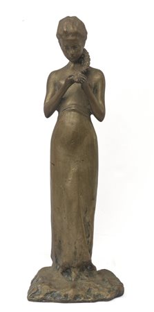 Pavel Petrovich Trubetskoy (1866 - 1838) 
Fanciulla con treccia 
scultura in bronzo  H. 46 x 15 x 12 cm