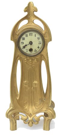  
Orologio da Tavolo inizi del XX secolo
metallo dorato 34 x 13 x 16 cm