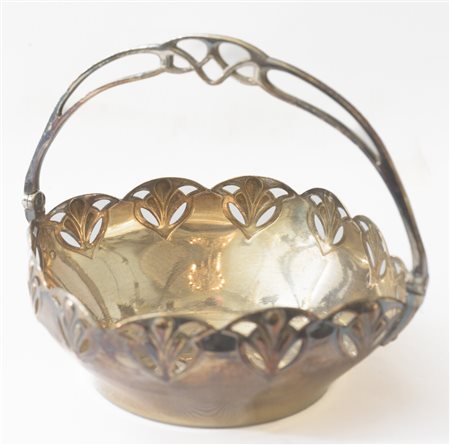 
WMF - Piccolo cestino primo quarto del XX secolo
metallo argentato 16 x 14 x 14 cm