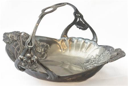  
Ciotola anni '30 de XX secolo
metallo argentato 23 x 35 cm