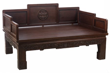  
Letto da parete Manifattura cinese, inizio XX secolo
 108 x 190 x 130 cm