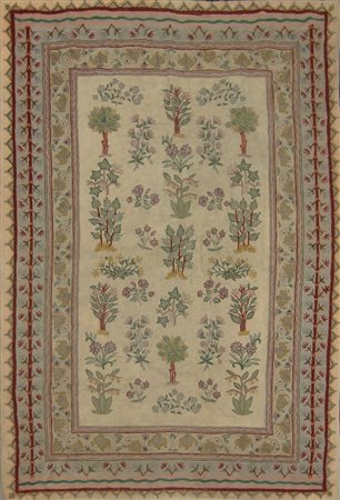  
Tappeto Nepal, Prima metà XX secolo
 174 x 118 cm