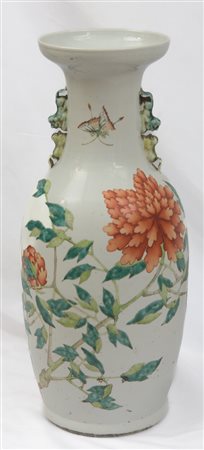  
Vaso a balaustro  Cina, inizio del XX secolo
porcellana H. 58 cm