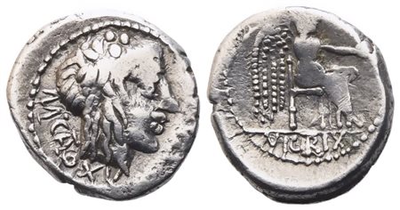 M. Porcius Cato, Quinarius, 89 BC; AR (2,18 g; 14,7 mm; 8 h)