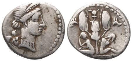 Julius Caesar, Denarius, 46-45 BC; AR (3,87 g; 17,6 mm; 6 h)
