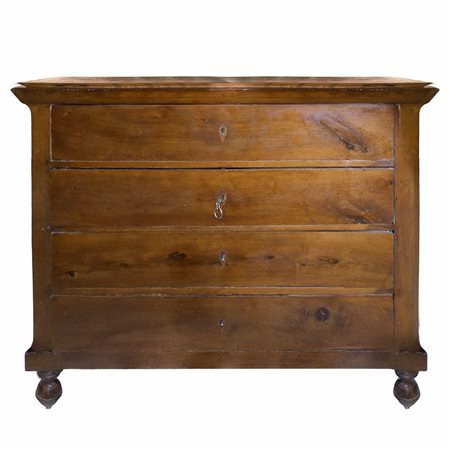 Cassettone in legno di noce 4 cassetti con piedi anteriori a pigna e posteriori troncopiramidali ed angoli smussati, Sicily 1st quarter 19° secolo