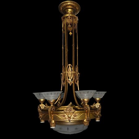 Lampadario a 6 luci con due luci centrali in metallo dorato con coppe in vetro molato e intagliato, Primi 1900s